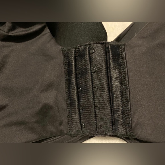 #262 - NWT Torrid Black T-shirt 360 Smoothing Full Coverage Balconette Bra, 36H - Picture 7 of 10